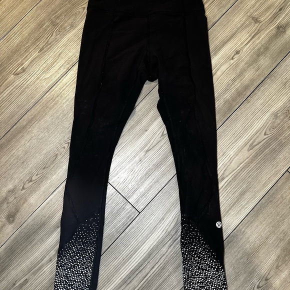 Lulu Lemon Black Leggings with White Accents - Picture 2 of 5
